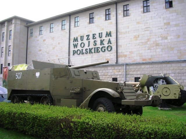 varsovia_museo_militar_wojska_polskiego11.jpg