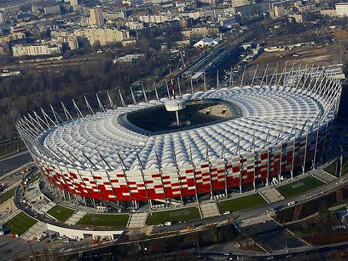 vista panorámica exterior del estadio Nacional de Varsovia